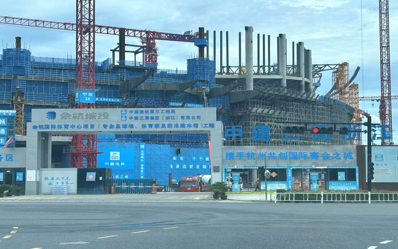 深入一线践方针 品质服务赢赞誉